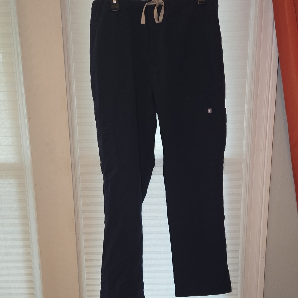 Men's Figs Black Cargo Scrub Pants
